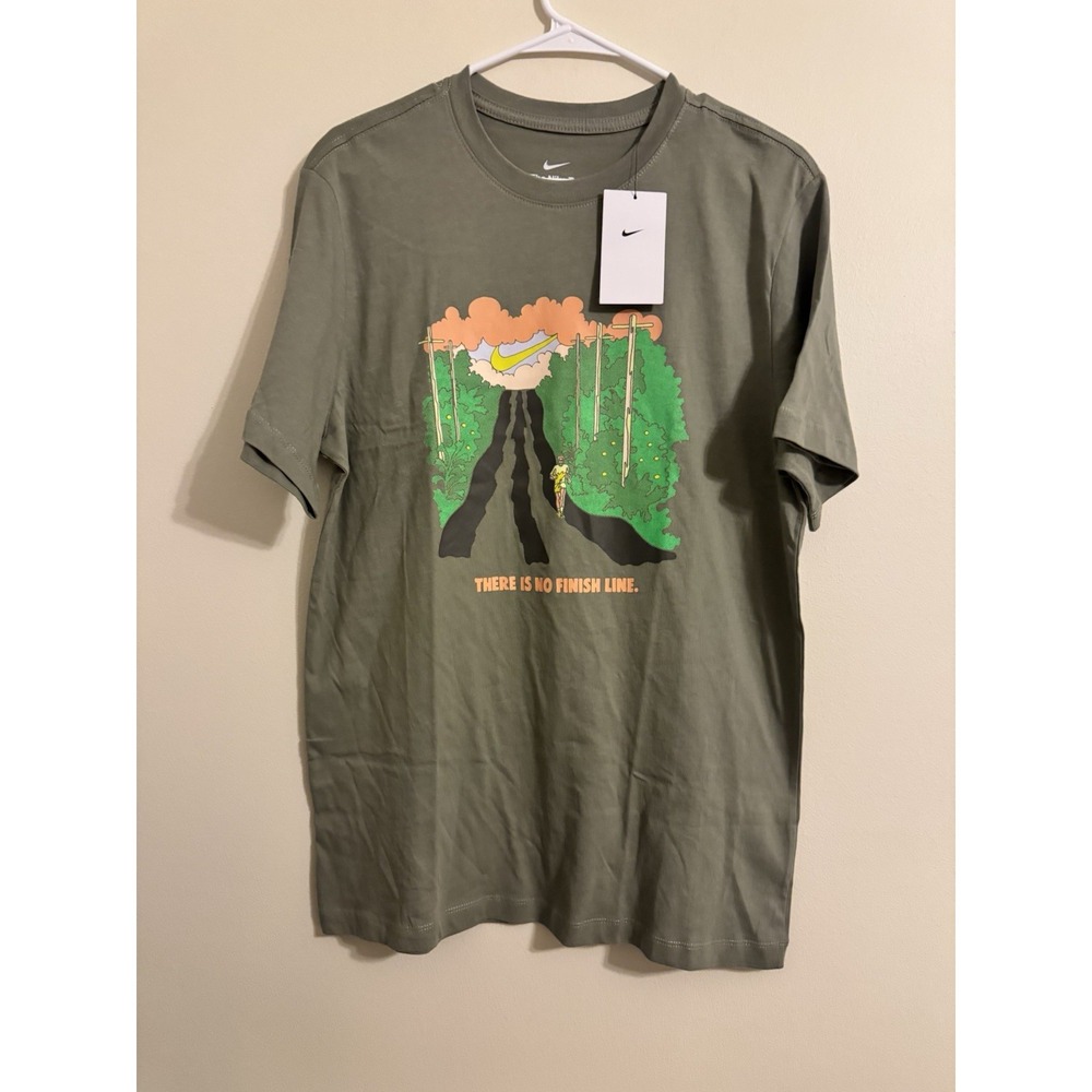 The Nike Tee Running Mens Green Graphic T-shirt NEW‎ Size M